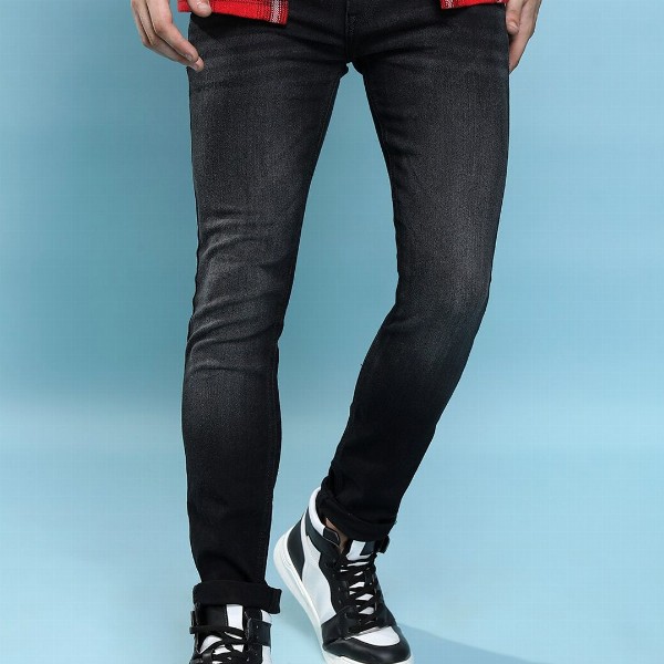 HIGHLANDER Men Skinny Fit Clean Look Light Fade Whiskers Stretchable Jeans