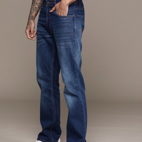 The Roadster Lifestyle Co. Men Bootcut Light Fade Stretchable Jeans