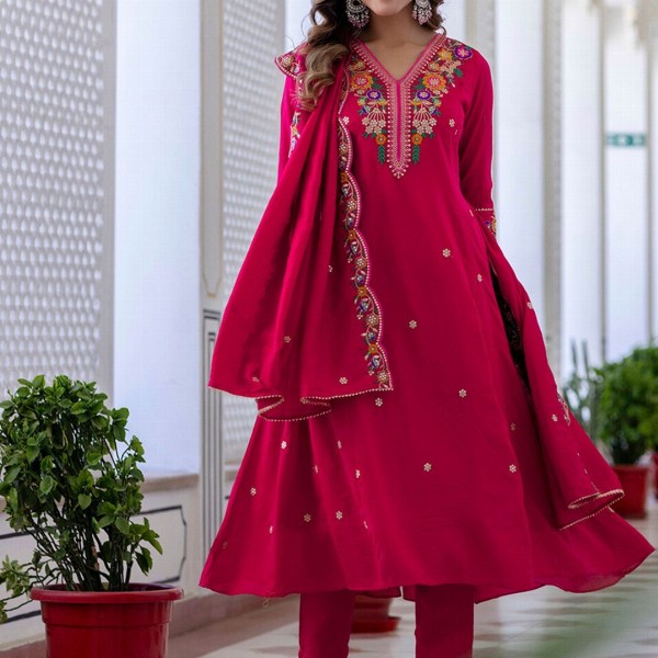 Navlik Women Floral Embroidered Regular Thread Work Kurta with Trousers & With Dupatta