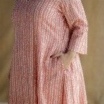 THE INDIAN ETHNIC CO Floral Printed Cotton V-Neck Thread Work Kali Kurta