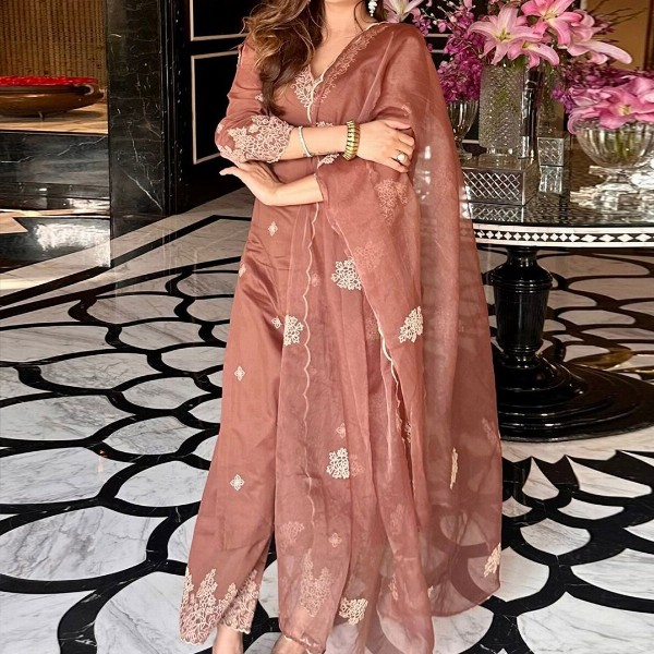 Royal Export Floral Embroidered Regular Thread Work Straight Kurta with Palazzos & Dupatta