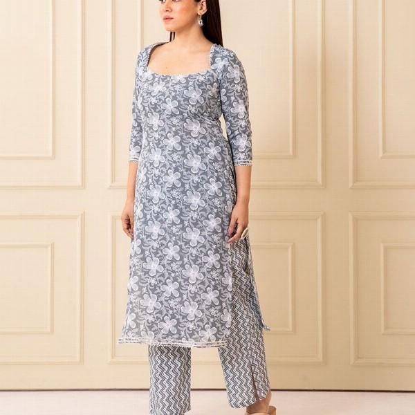 NUD Women Floral Printed Square Neck A-Line Regular Kurta