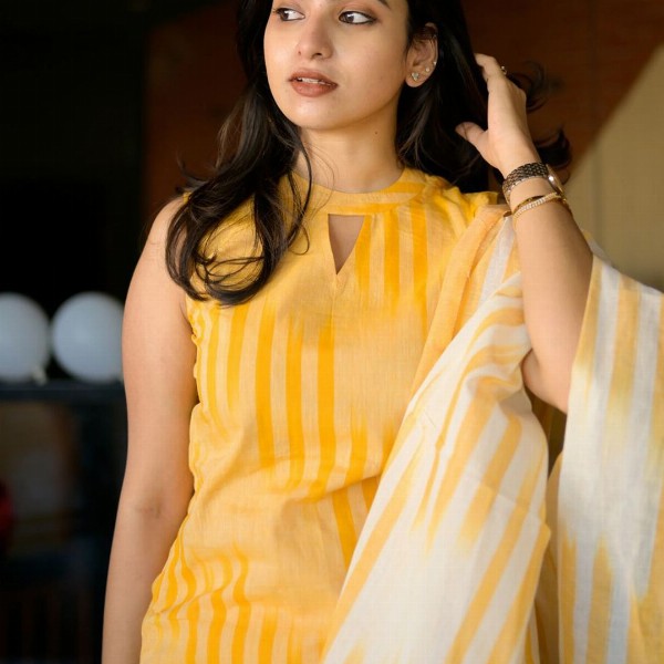 GoSriKi Striped Key Hole Neck Kurta With Trousers & Dupatta