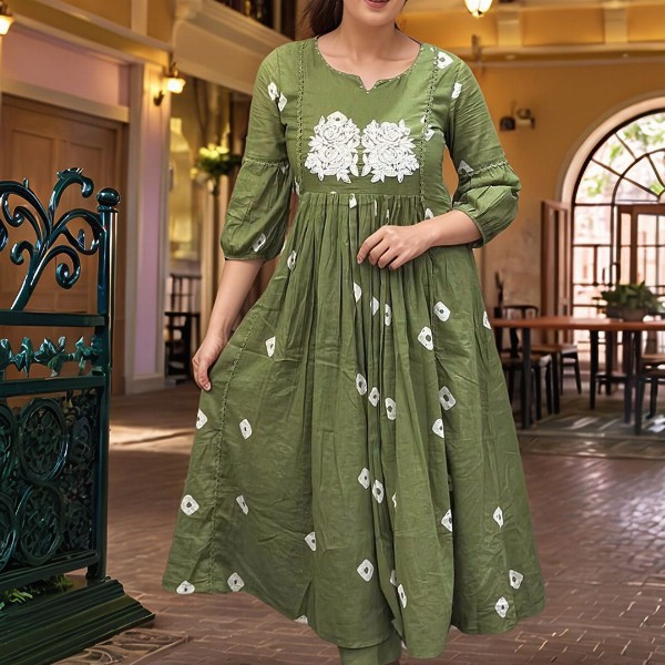 Aaghnya Women Ethnic Motifs Embroidered Kurta with Trousers