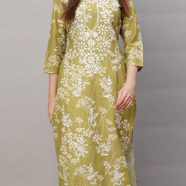 GoSriKi Floral Embroidered Thread Work Regular Kurta