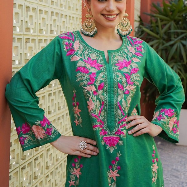 HOUSE OF KARI Women Ethnic Motifs Embroidered Aari Work Straight Kurta