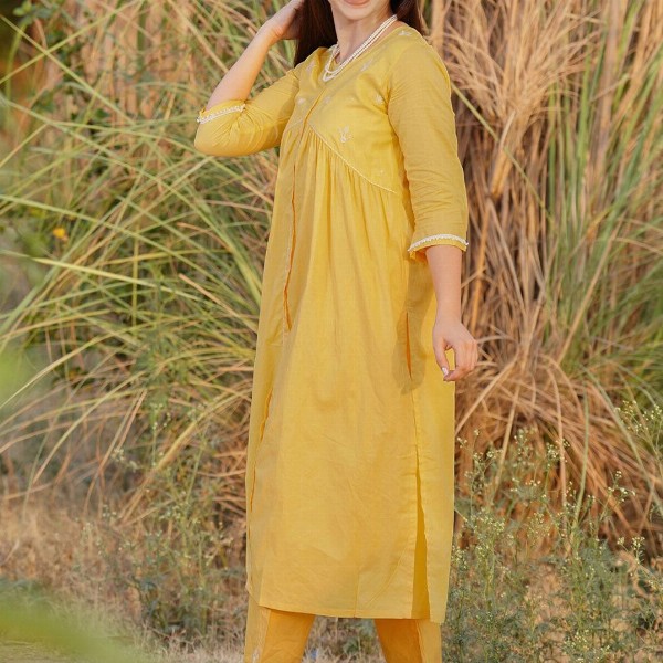 zuri Women Embroidered Regular Pure Cotton Kurta with Trousers