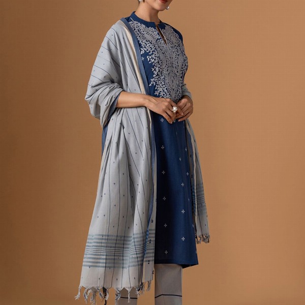 WOMEN PLUS Women Ethnic Motifs Embroidered Regular Thread Work Pure Cotton Kurta with Trousers & With Dupatta