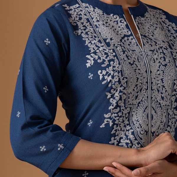 WOMEN PLUS Women Ethnic Motifs Embroidered Regular Thread Work Pure Cotton Kurta with Trousers & With Dupatta