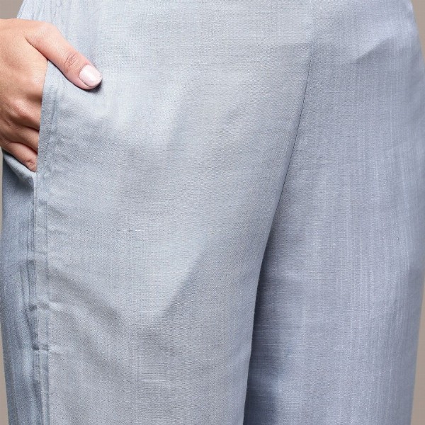 aarke Ritu Kumar Floral Printed Regular Kurta with Trousers & With Dupatta