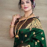 Dhyey Fashion Floral Zari Banarasi Saree