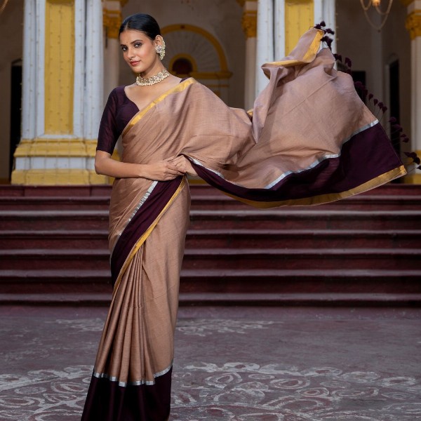 Suta Brown Color Cotton Blend Saree.