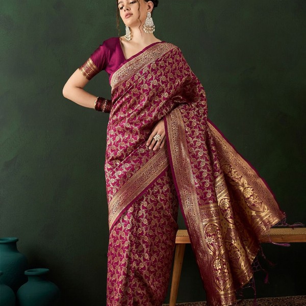 Sangria Woven Design Saree With Blouse Piece