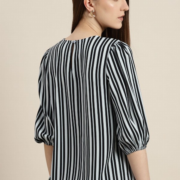 her by invictus Striped Puff Sleeves Top