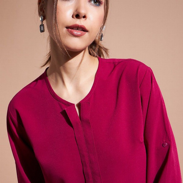 DressBerry Round Neck Three-Quarter Sleeves Top