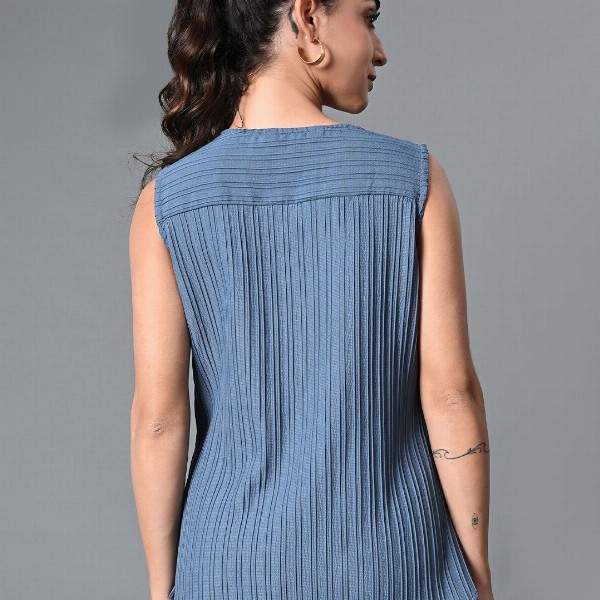 The Roadster Life Co. Women Self Design Keyhole Neck Polyester Top