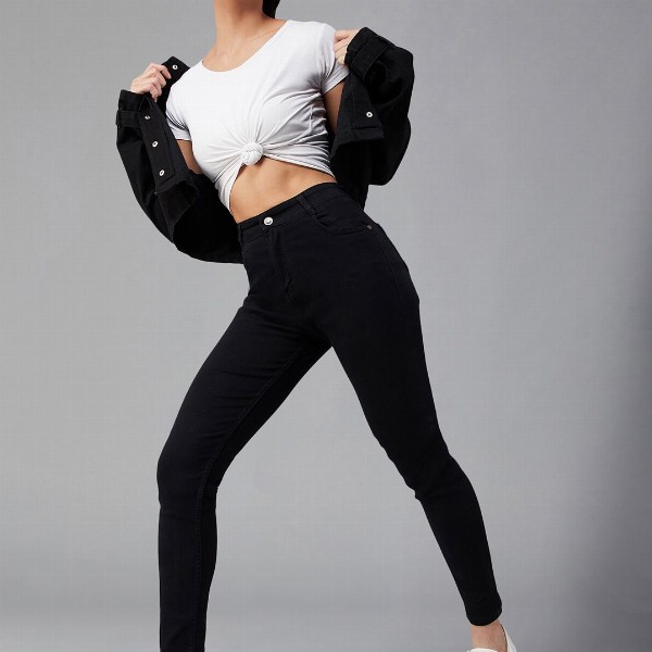 DOLCE CRUDO Women Black Skinny Fit High-Rise Stretchable Jeans