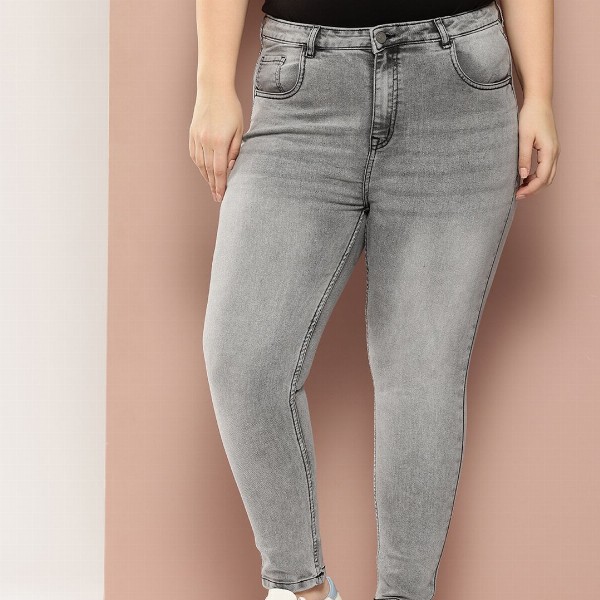 Sztori Women Plus Size Skinny Fit Light Fade Stretchable Jeans