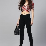 SASSAFRAS Women Black Slim Fit Mid-Rise Clean Look Stretchable Cropped Jeans