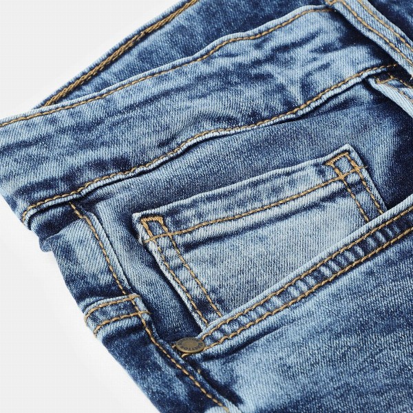 United Colors of Benetton Boys Slim Fit Mid-Rise Mildly Distressed Heavy Fade Jeans