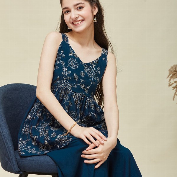 CurlyTales Floral Embroidered Georgette Fit & Flare Dress