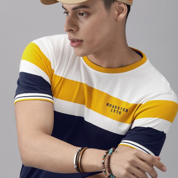 Roadster Men White  Mustard Yellow Colourblocked Round Neck Pure Cotton T-shirt