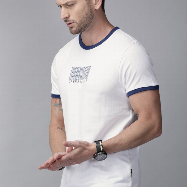 Roadster Men White Solid Round Neck Pure Cotton T-shirt with Print Detail
