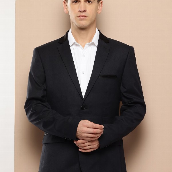 INVICTUS Single-Breasted Slim Fit Blazer
