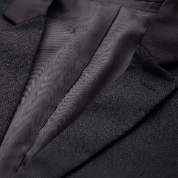 INVICTUS Single-Breasted Slim Fit Blazer